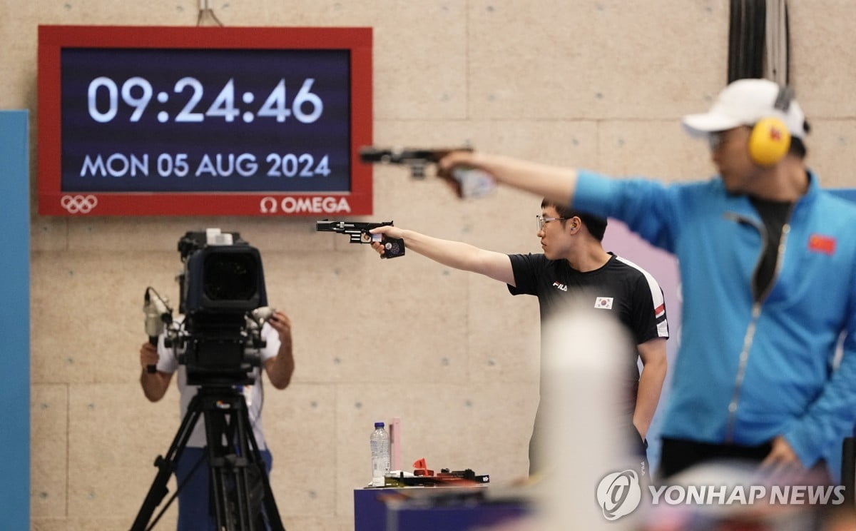 NBA战报："马椒帝"均缺席&麦凯恩34分挑大梁 骑士力克残阵76人延续13连胜
