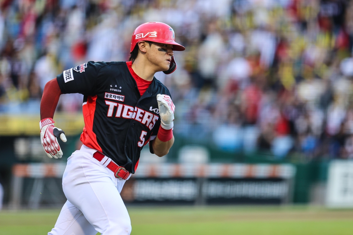 森林狼vs太阳前瞻：爱德华兹状态火热冲2连胜 杜兰特比尔缺席太阳恐难赢球
