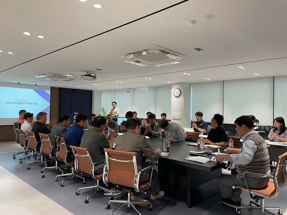 世体：希门尼斯未参加球队合练，能否出战未知