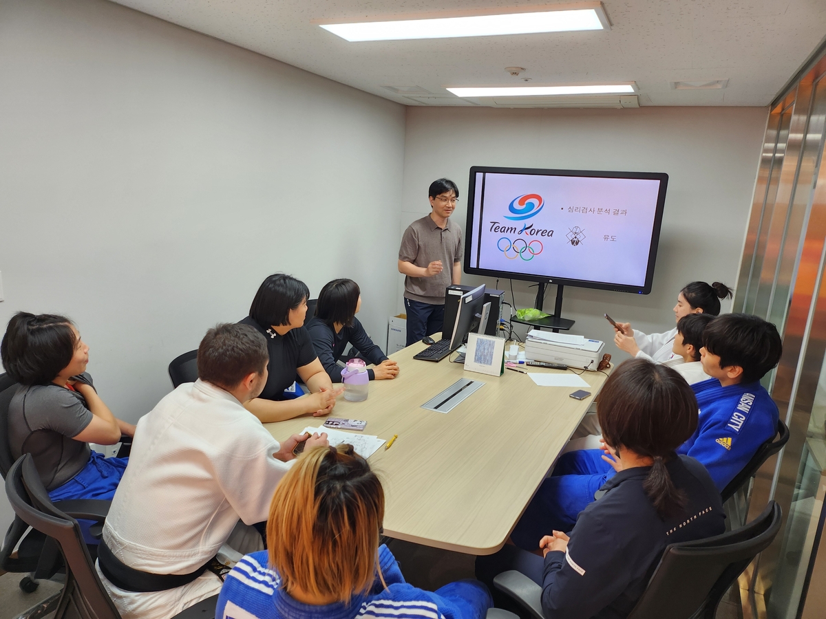 NBA杯战报：东契奇26分5助攻&欧文18分，独行侠132-91鹈鹕