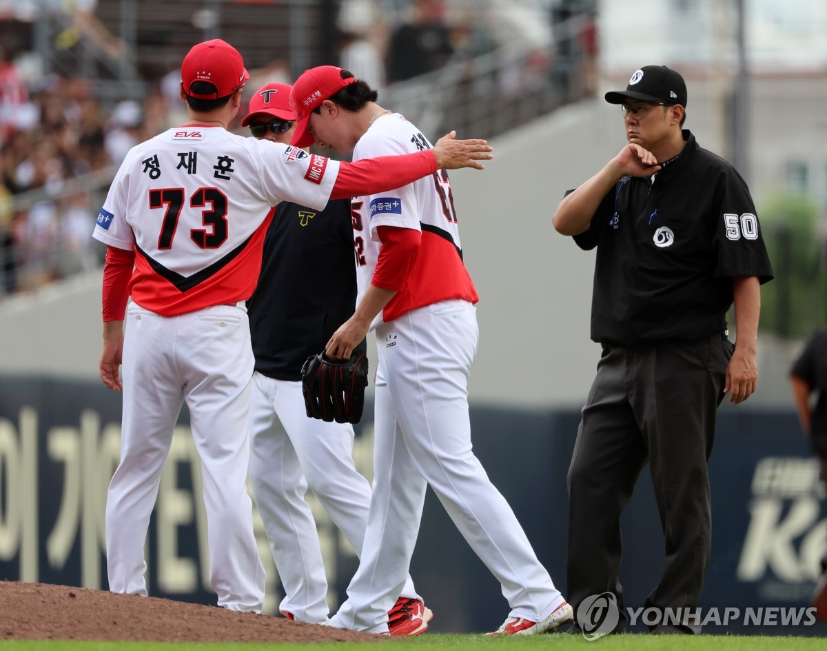 这怎么打！飞翼首发五将三分10中1 全场合计18中4