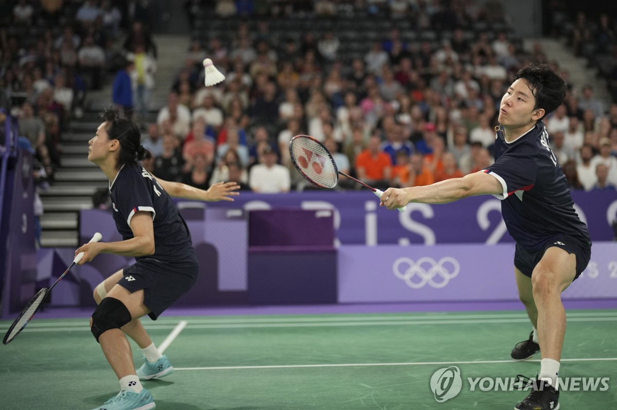 利物浦战皇马海报：斯洛特、范戴克、萨拉赫等多人出镜