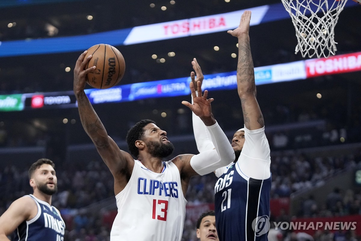 奥纳纳经典后场出球 卡塞米罗被断险些造成丢球